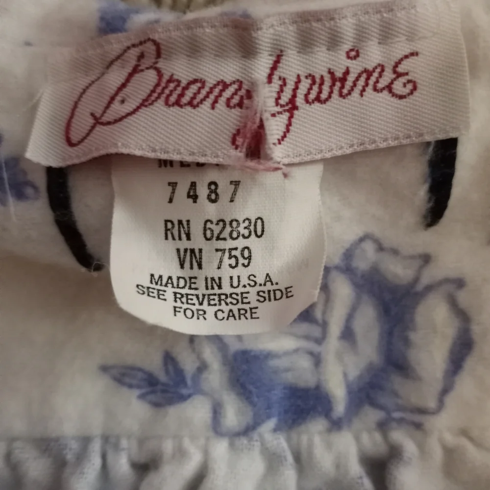 VTG Brandywine Nightgown - Picture 6 of 7